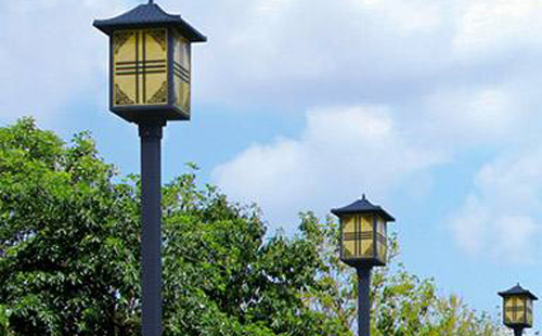 夏河庭院灯安装间距与布灯设计全解析 夏河庭院灯安装间距与布灯设计全解析